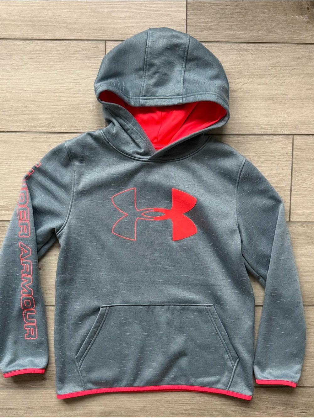Under Armour Kids' Gray Hoodie with Red Logo Size Youth Large